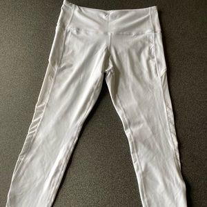 White Ongasoft yoga pants size M